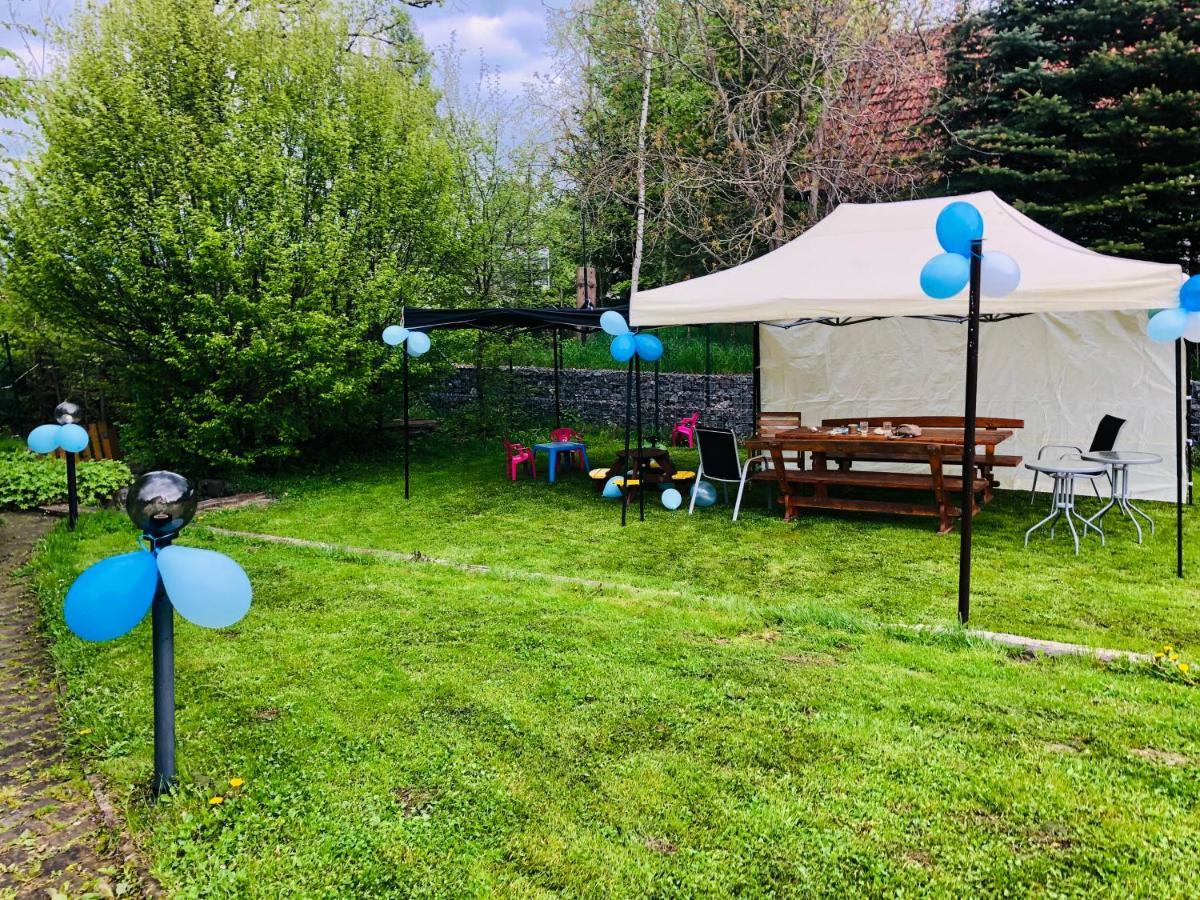 Privat Majo Hotel Liptovský Mikuláš Buitenkant foto